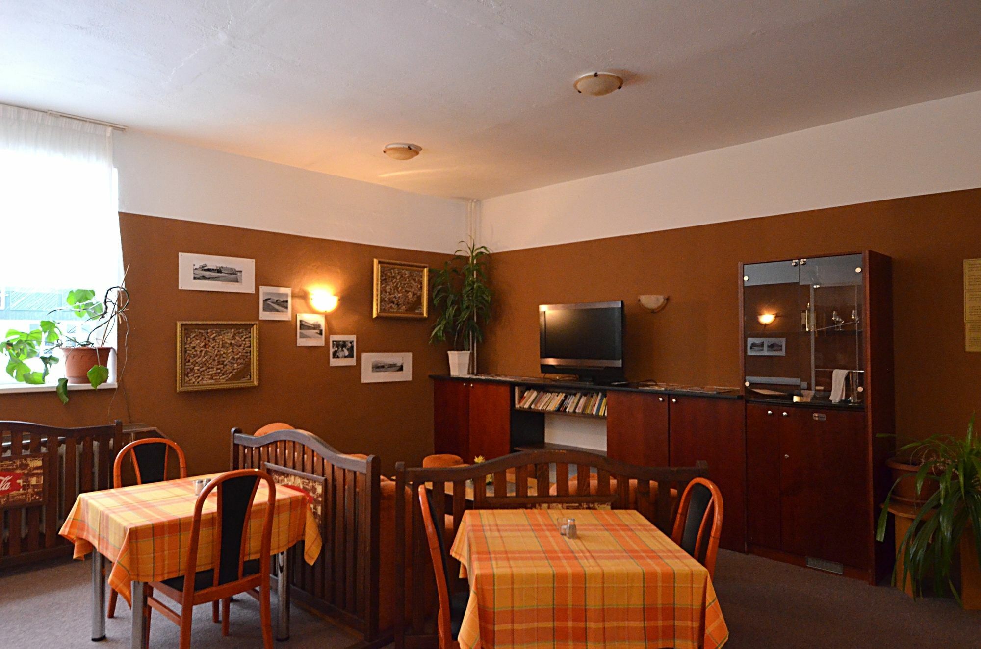 Lenka Hotel