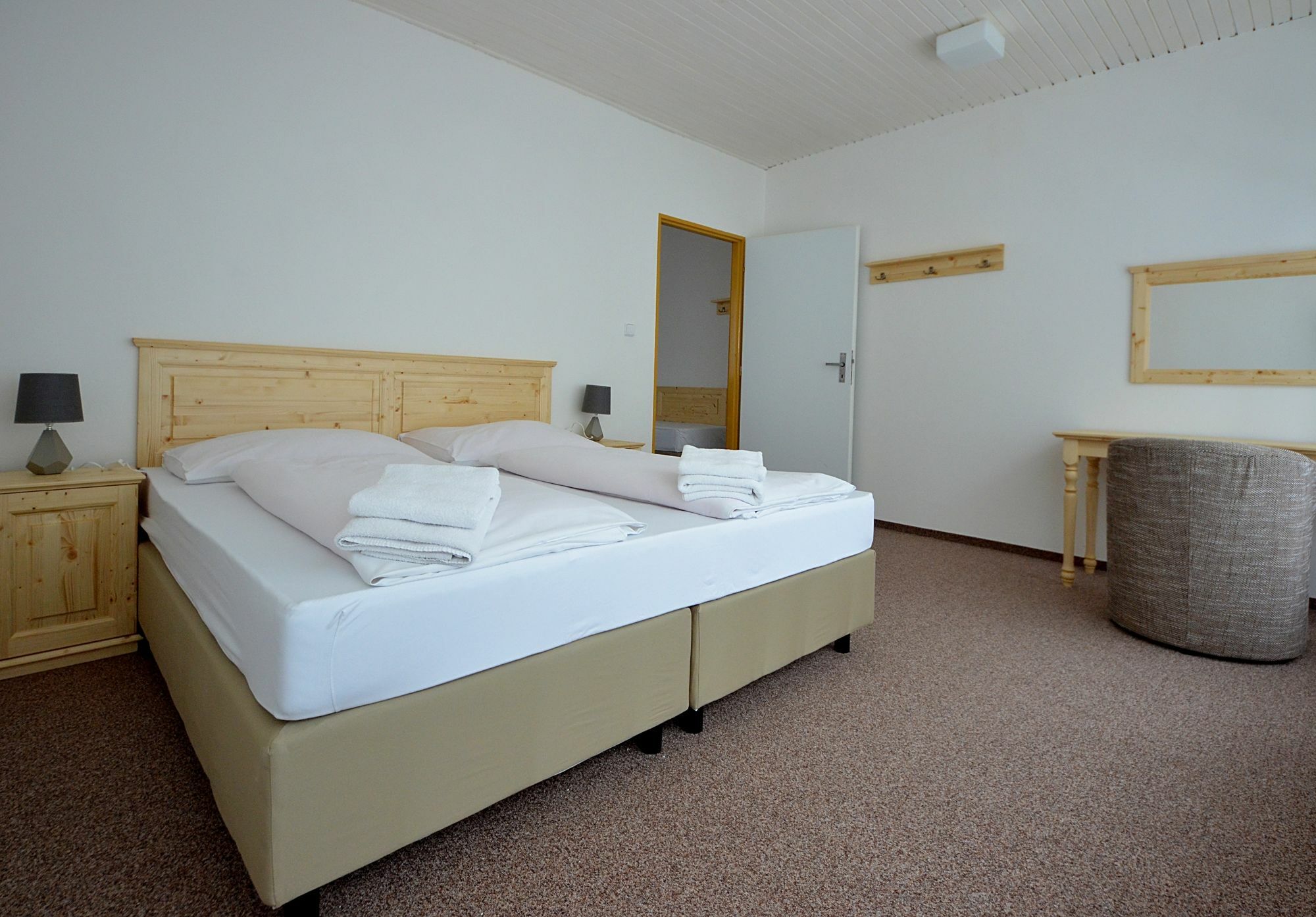 Lenka 3* Spindleruv Mlyn